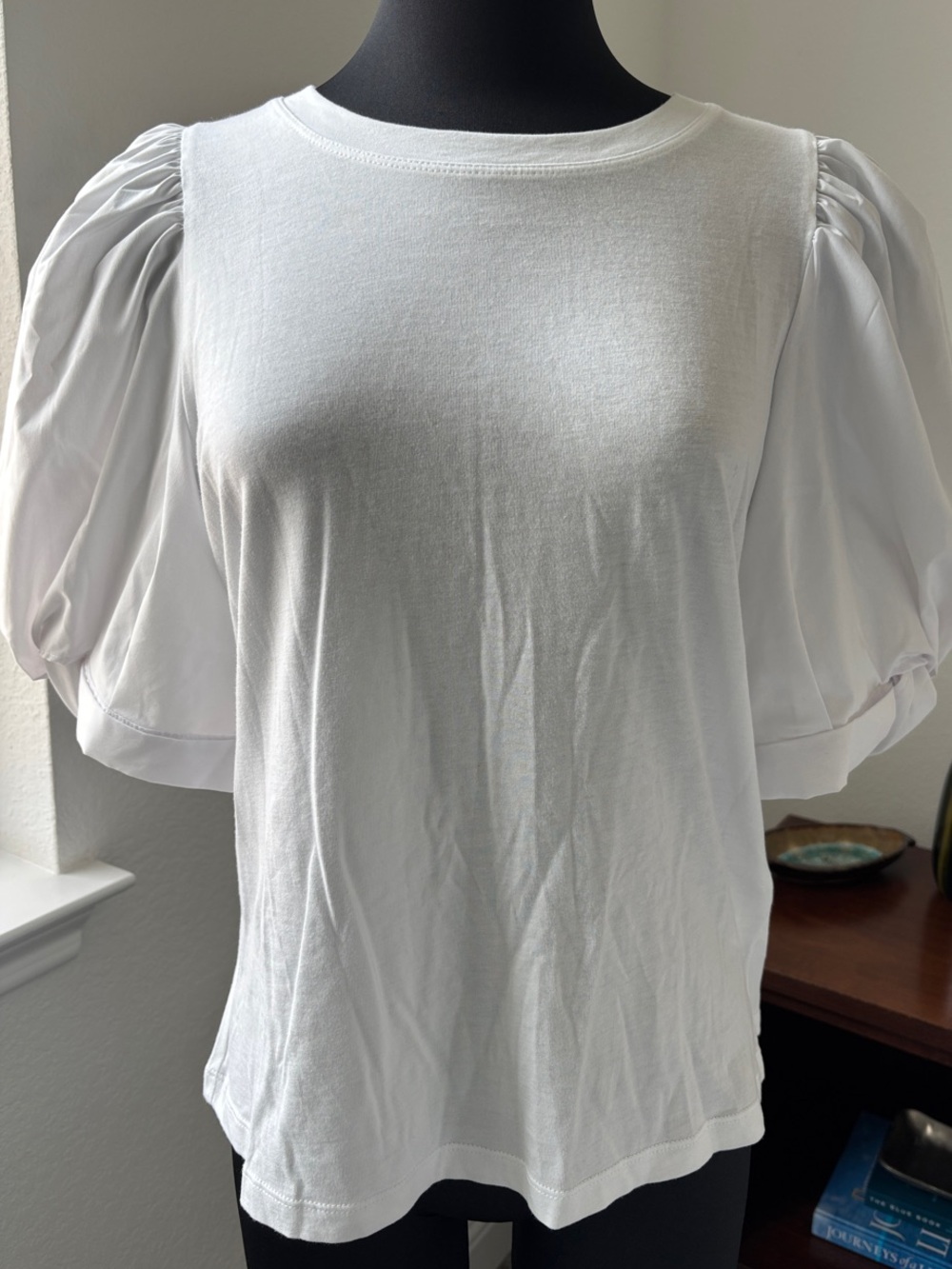 DKNY White Puff-Sleeve Short Sleeve Tee